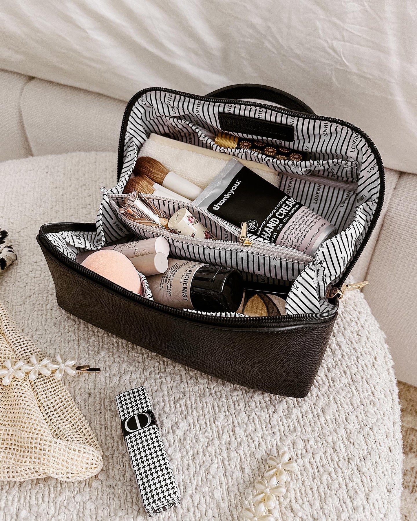 Ellis Makeup Bag (Black) - Something For Me