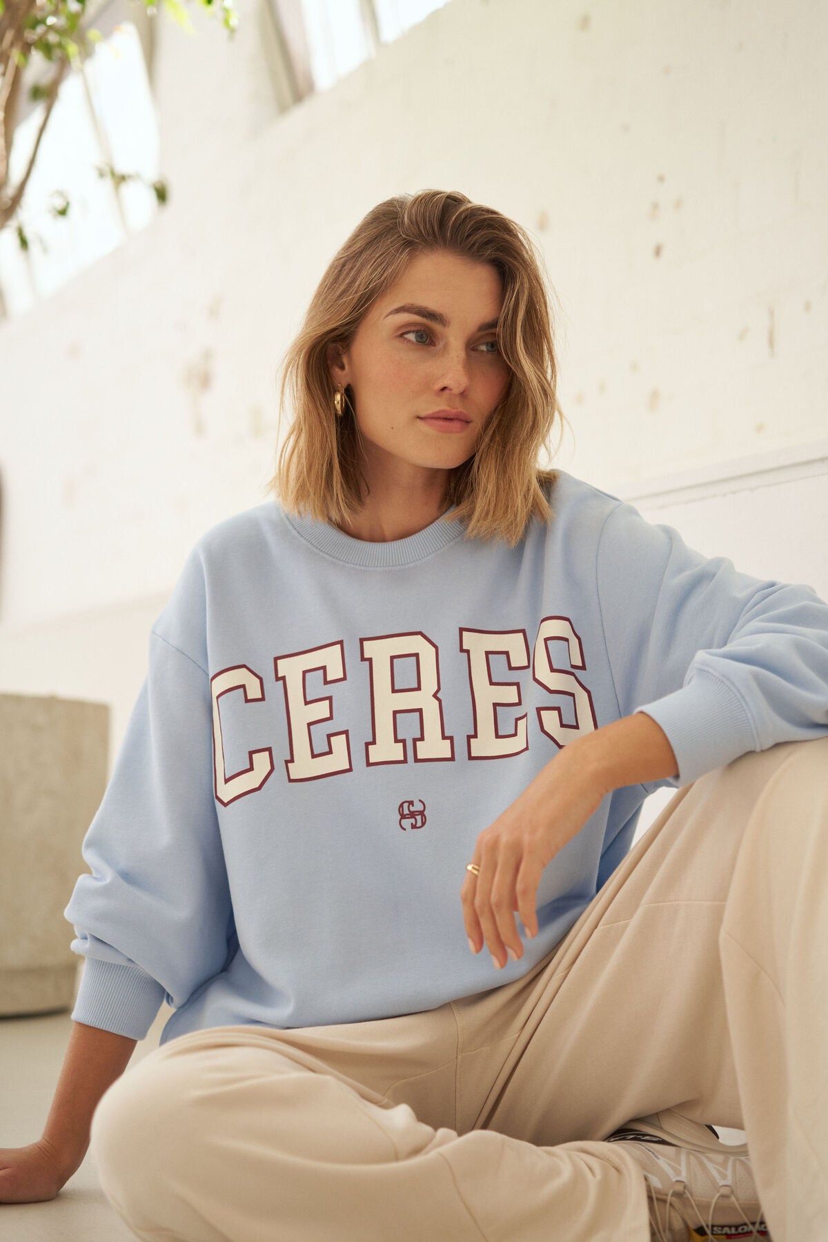 Isla Oversized Slouchy Crew (China Blue/Mulberry Heritage Outline)
