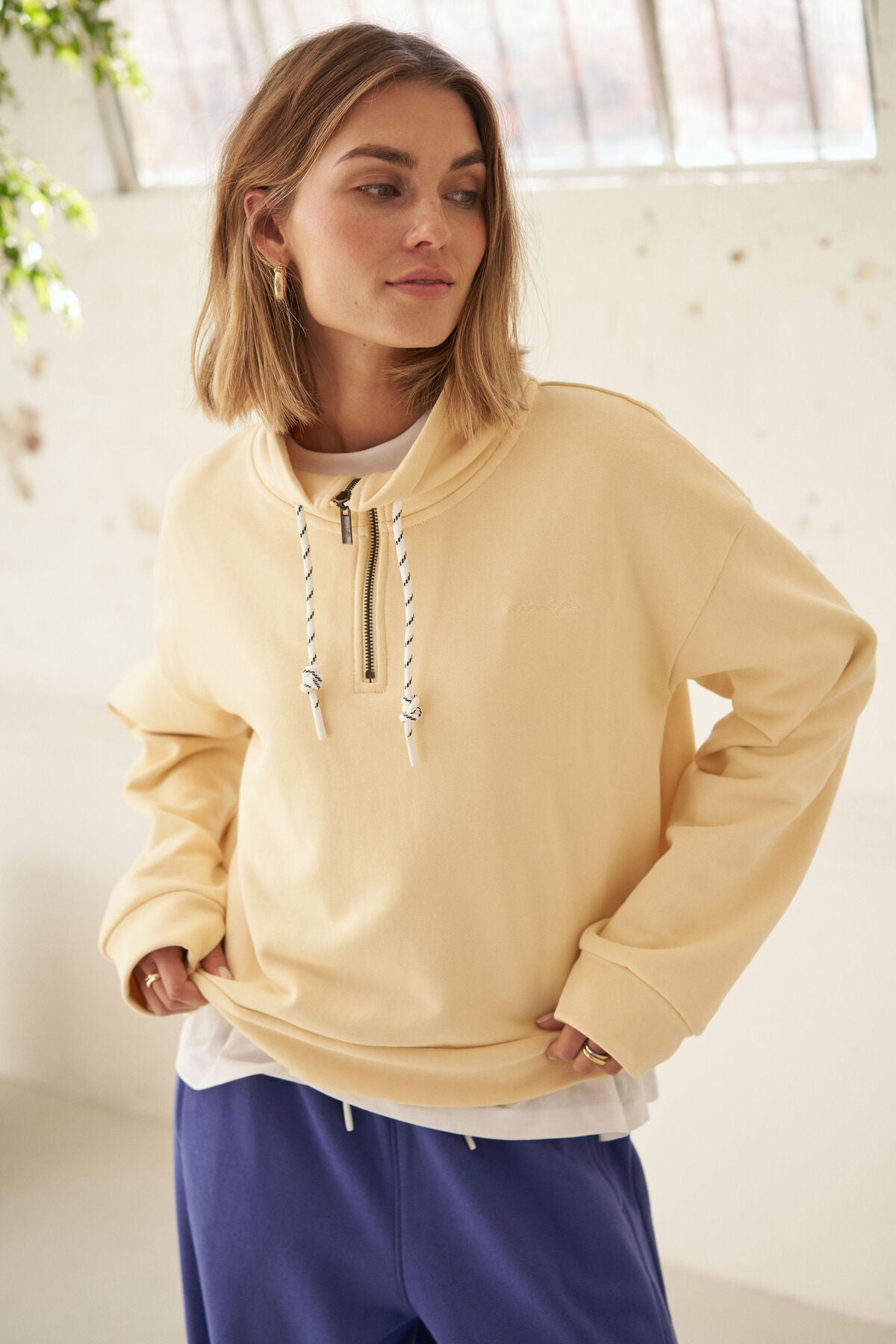 Eva Sporty Half Zip (Butter)