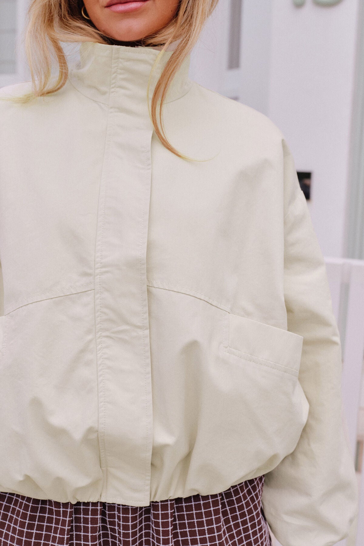 Gwen Bubble Jacket (Putty)