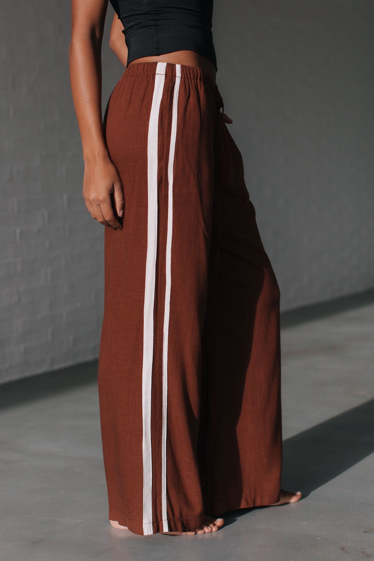 Berlin Side Stripe Pant (Chocolate)