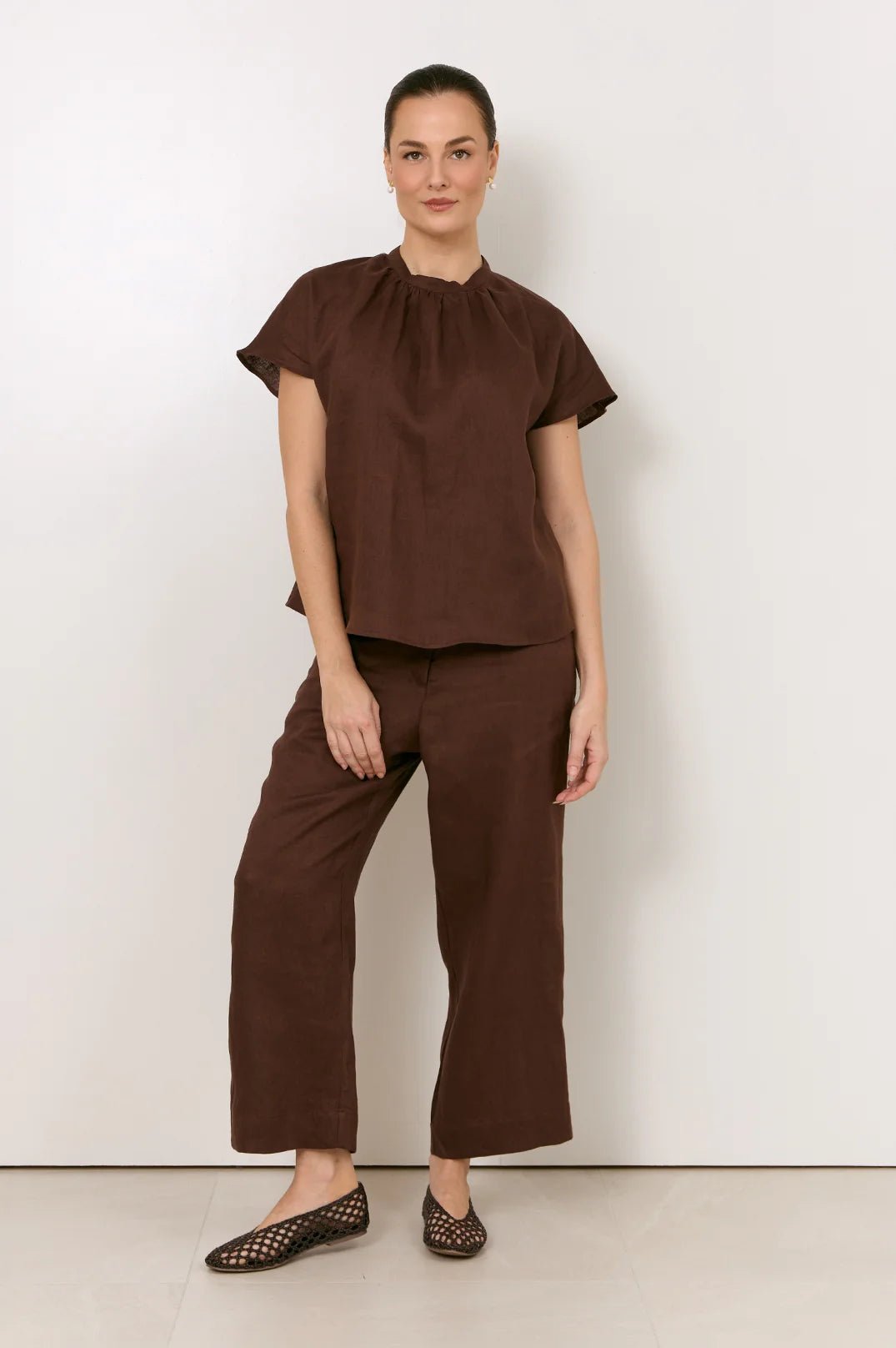 Alice Dolman Short Sleeve Linen Top (Chocolate) - Something For Me​​