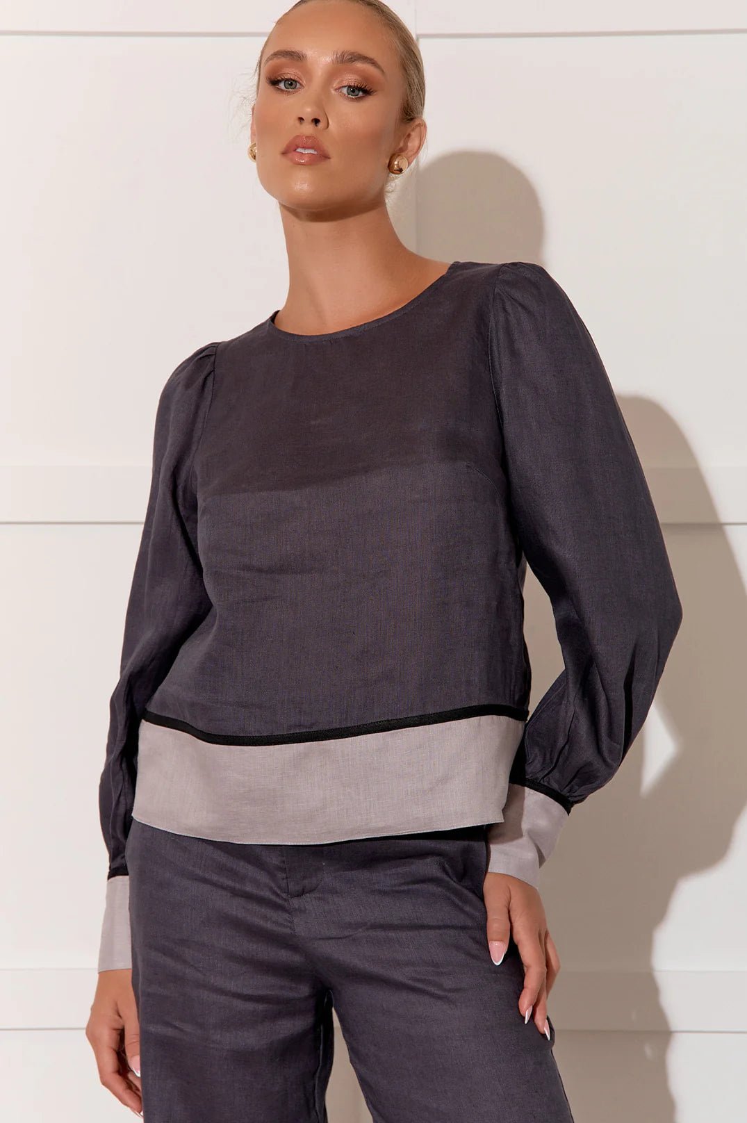 Hannah Contrast Top (Charcoal) - Something For Me​​
