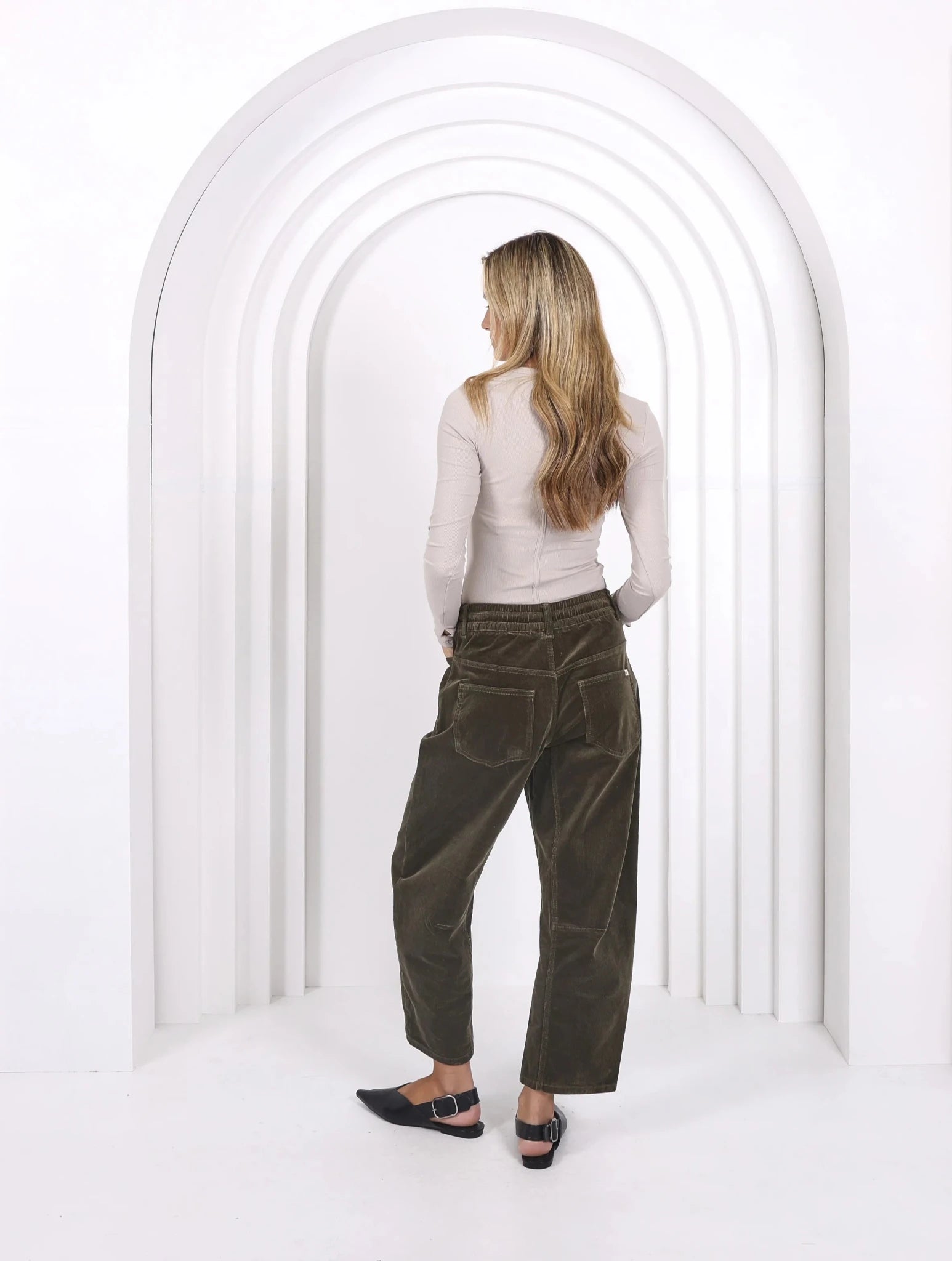 Leo Barrel Jeans (Forest Moss) - Something For Me​​