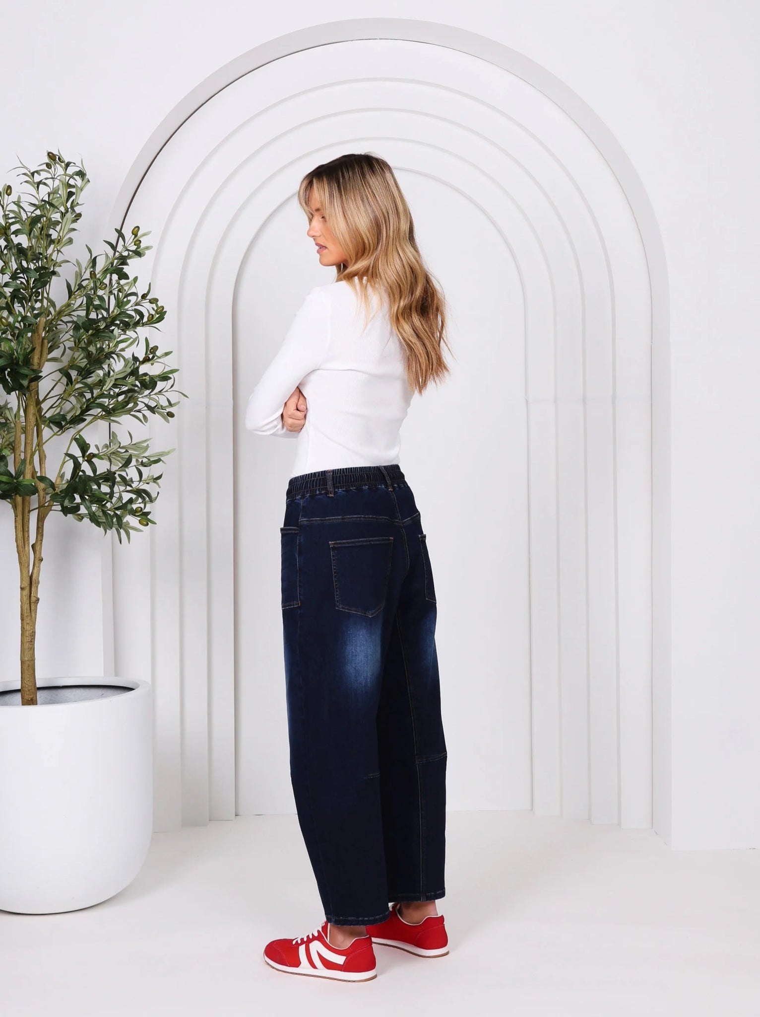 Leo Barrel Jeans (Ink) - Something For Me​​