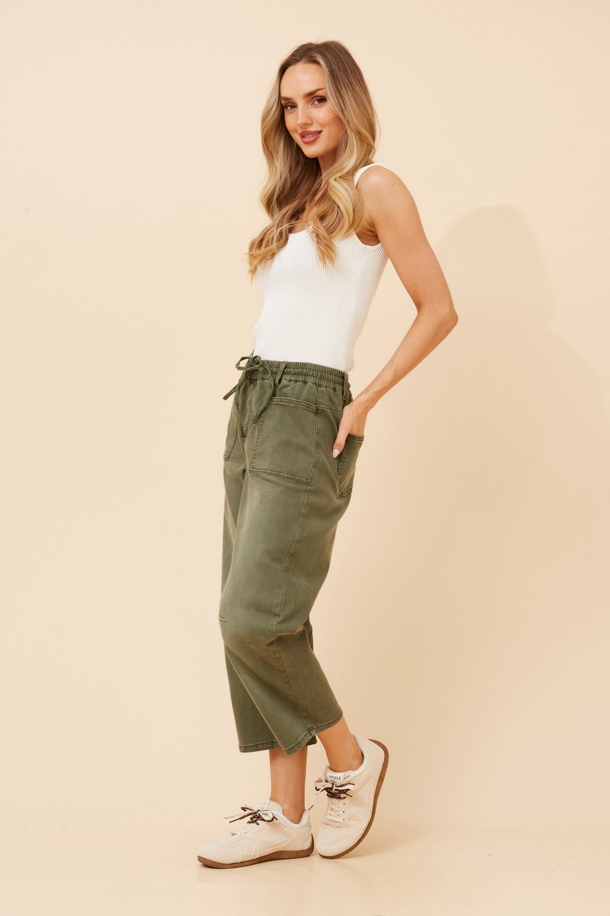 Luma Solid Denim Pants (Khaki)