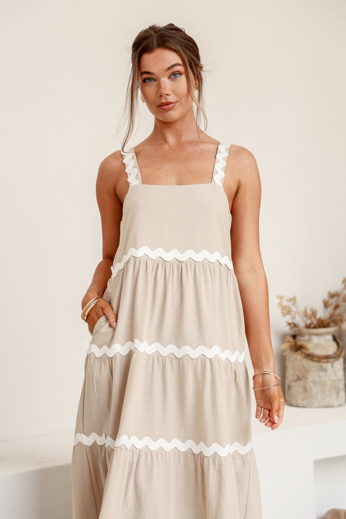 Mila Dress (Beige/White) - Something For Me​​