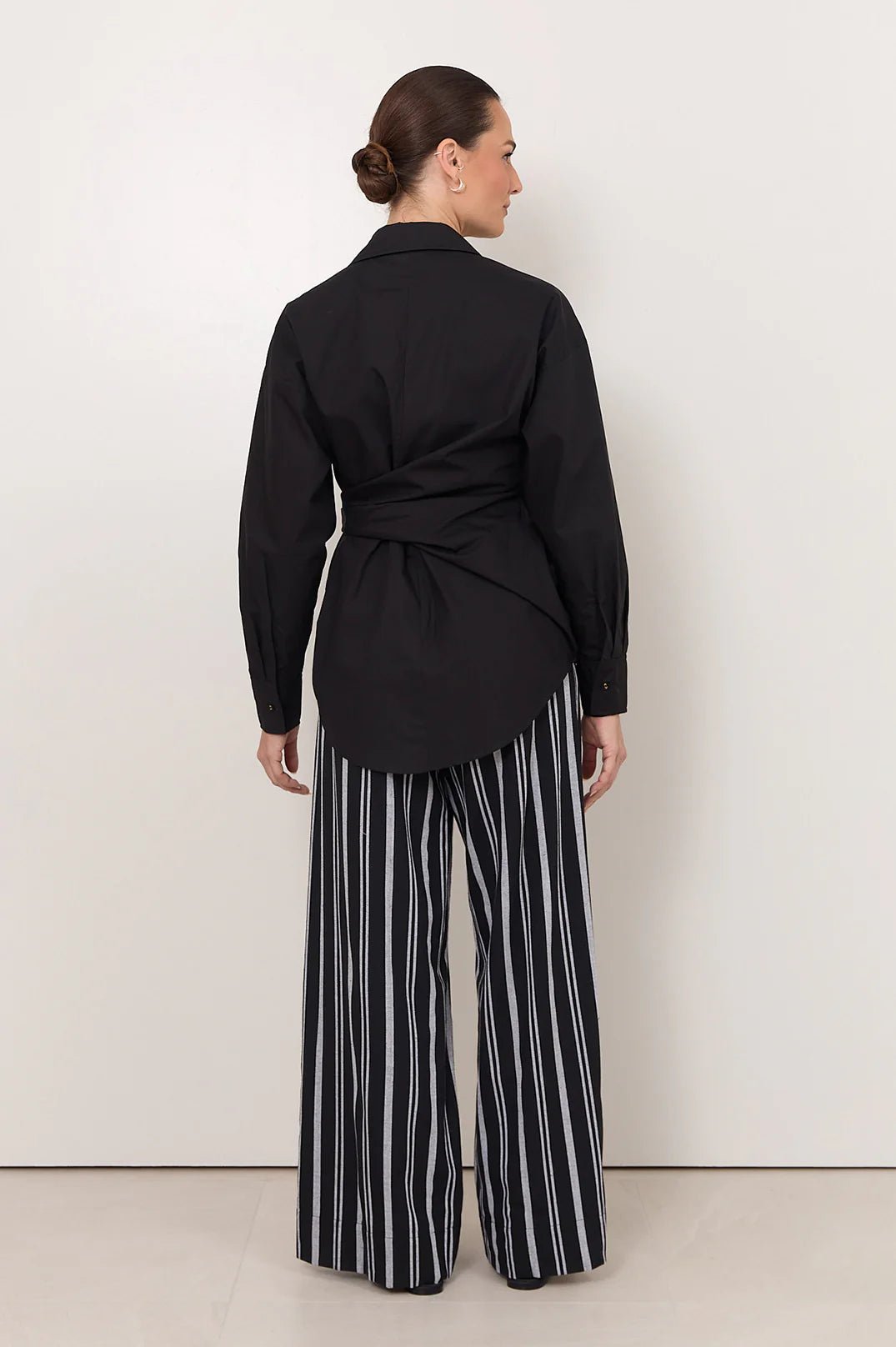 Mina Tie Waist Poplin Shirt (Black) - Something For Me​​