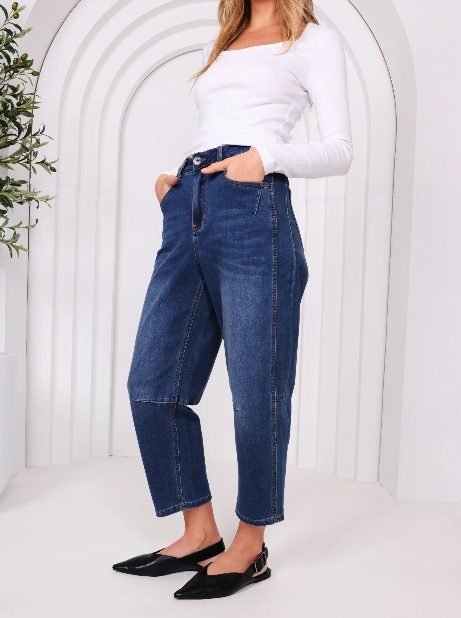 Toni Barrel Jeans (Dark Blue) - Something For Me​​
