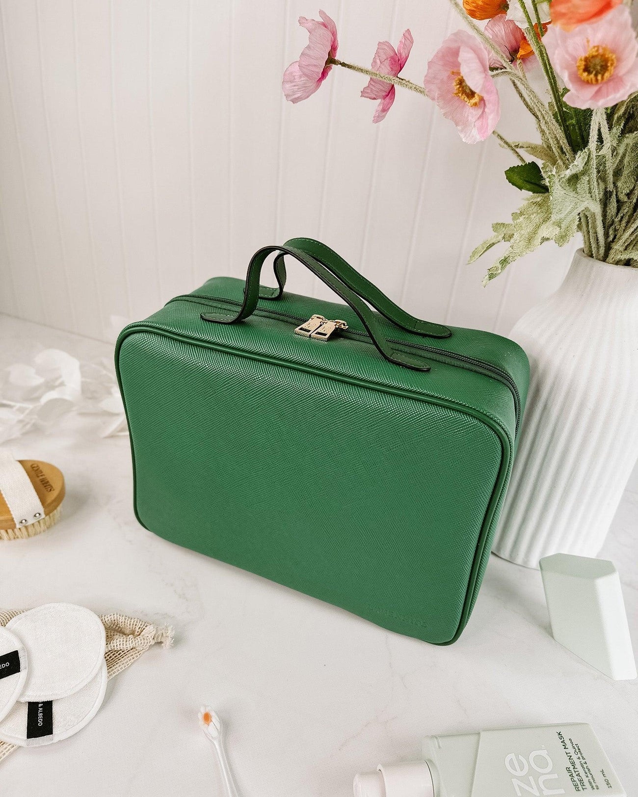 Emma Cosmetic Case (Green) - Something For Me​​