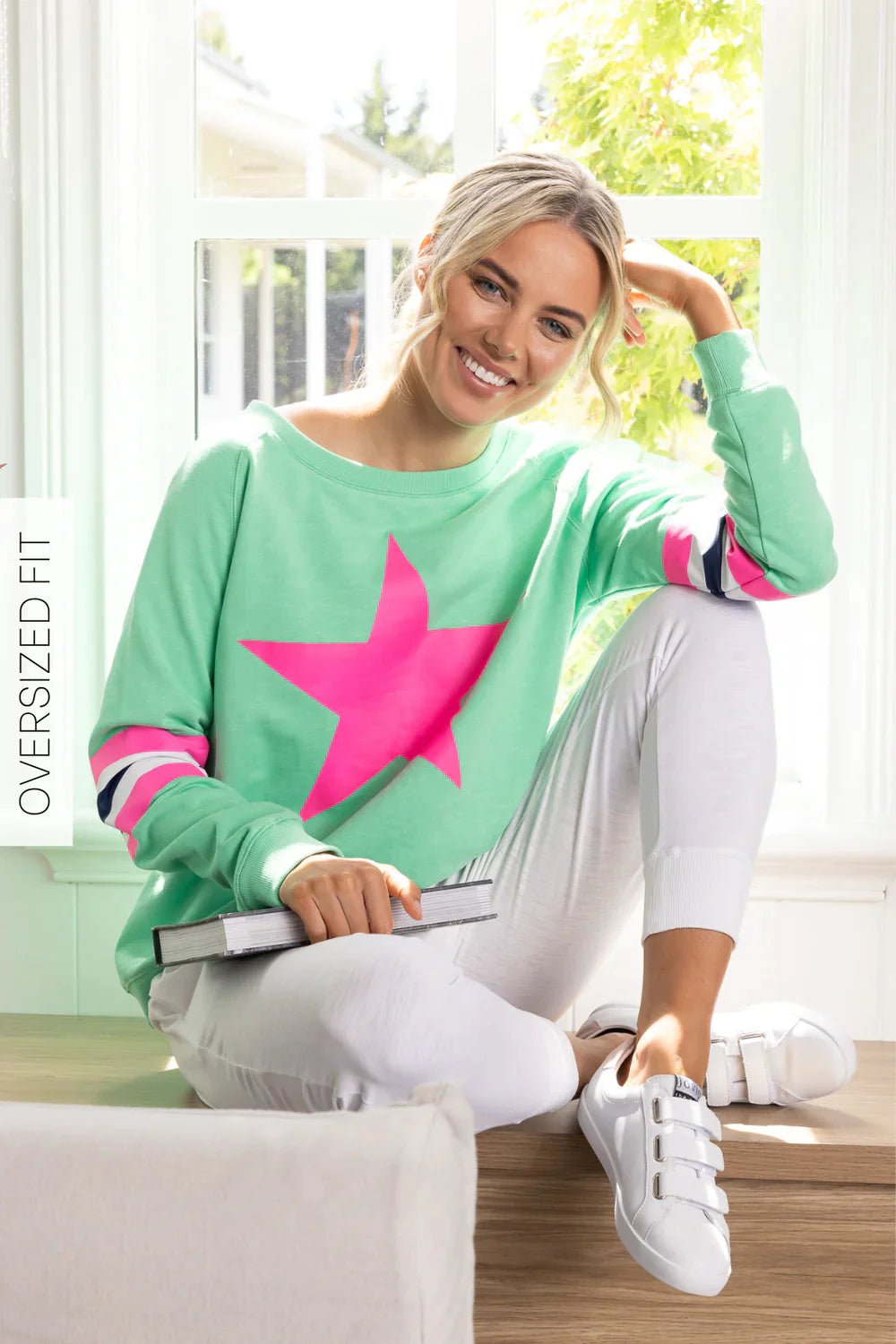 Holiday Sweater (Green/Pink Star) - Something For Me​​
